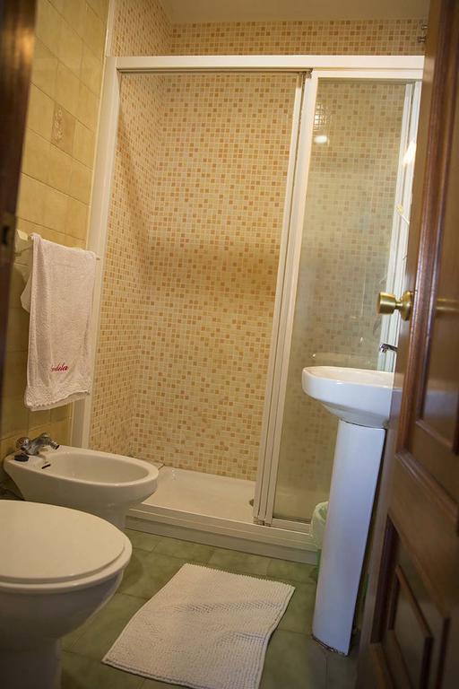 Hostal A Pedra Vigo Bagian luar foto